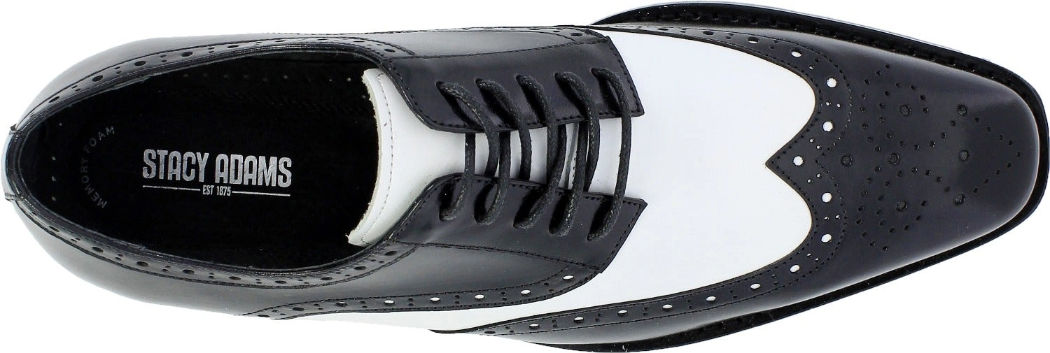 Stacy Adams Tinsley: Eleganza bicolore senza tempo per un look impeccabile, stile audace e sofisticato.