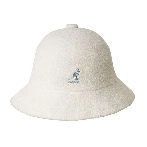 Kangol Bermuda Casual Bianco Un Sogno Estivo Fresco e Impeccabile Perfetto per le Tue Avventure di Stile Mediterraneo